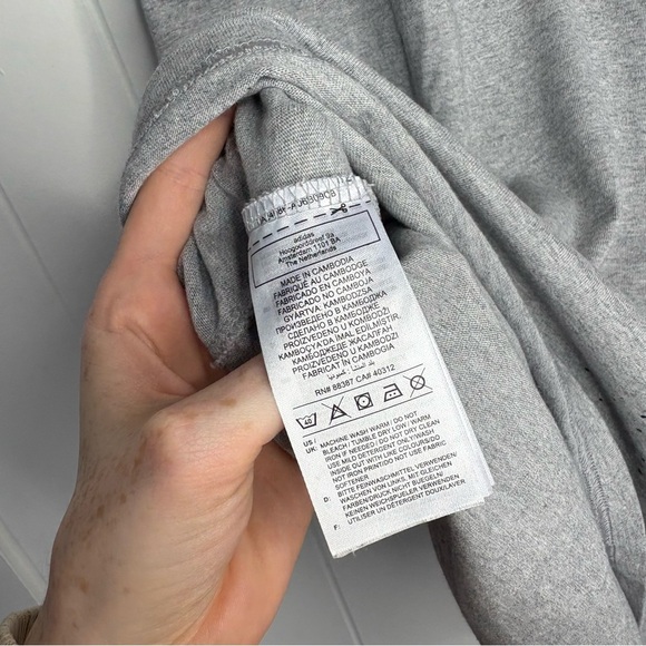 ✨ADIDAS Celestial T-Shirt Dress Relaxed Fit Oversized Gray Black Size XS Stars - Picture 7 of 7